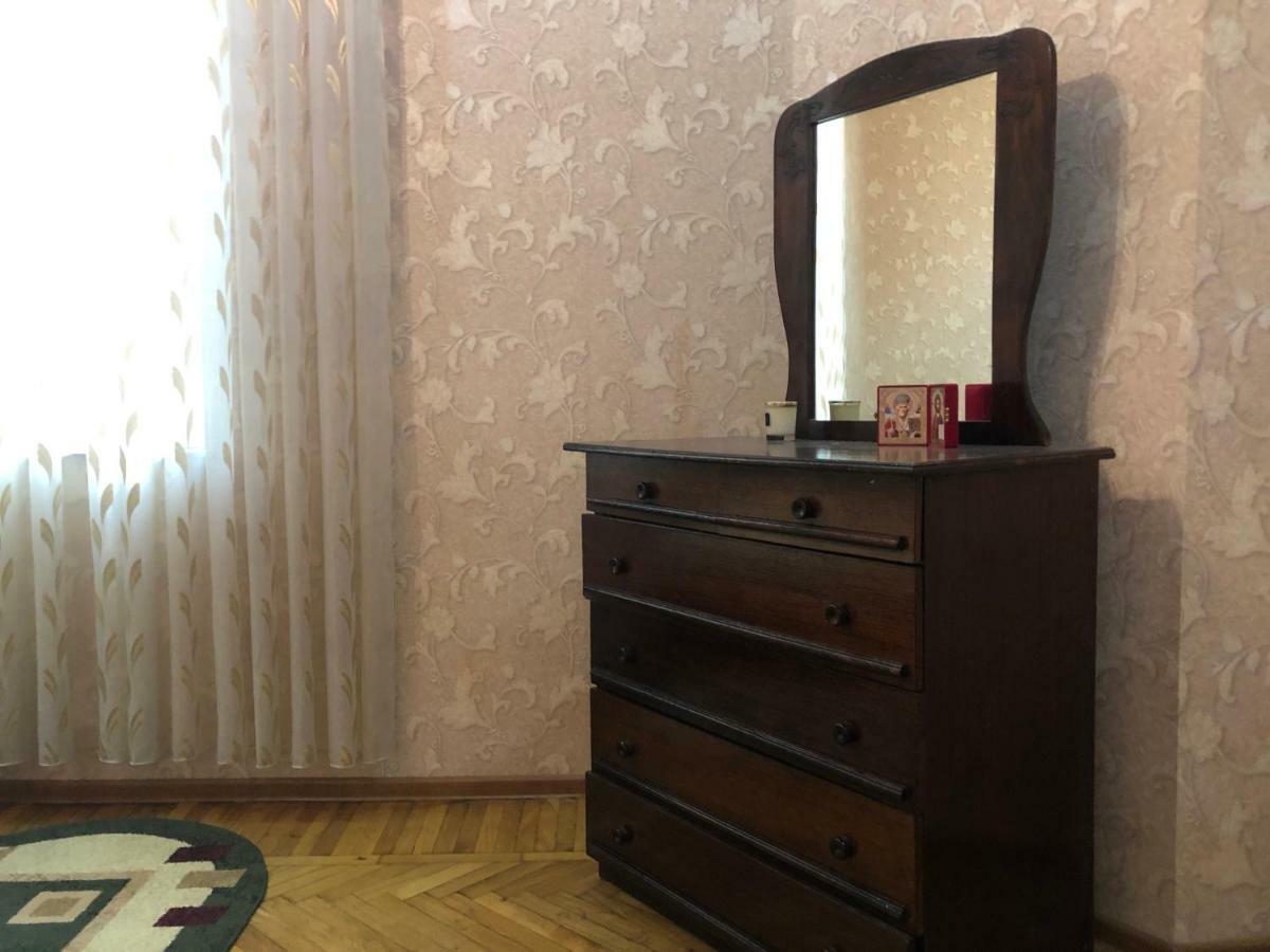 Guest House Romanadze 코불레티 객실 사진