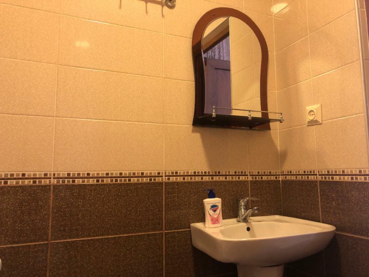 Guest House Romanadze 코불레티 외부 사진